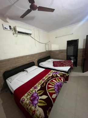 Shri ganpati gust house